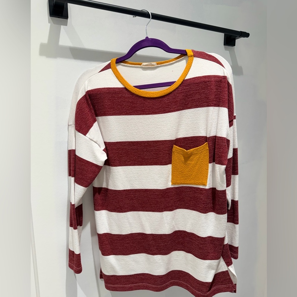 Maroon and white Knit Top